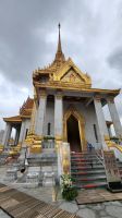 Wat Traimit