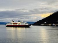 Tag 5 - Treffen mit der MS Richard With