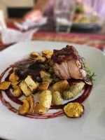 Lamafilet im Speckmantel