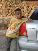 Interessiert werden wir beobachtet im nubischen Dorf