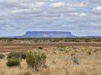 10. Tag: Fahrt zum Uluru-Kata Tjuta National Park – Fotostopp am Mount Conner