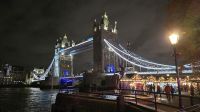 erster Blick auf die Tower Bridge