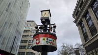 Schweizer Uhrenspiel am Picadilly Circus