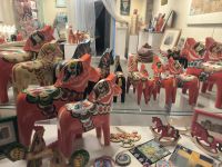 Stockholm.  Dala-Pferde aus Dalarna