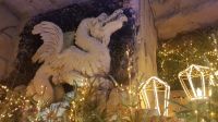 Valkenburg - Weihnachtsmarkt untertage in der Gemeindegrotte - stimmungsvoll beleuchtete Mergelsteinfiguren