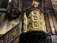 Heinrichskanzel im Aachener Dom