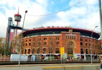 Plaza España, eine Stierkamparena zum Shopping Center umgebaut. Silvester in Barcelona (Petit).