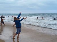 Anbaden im Atlantik