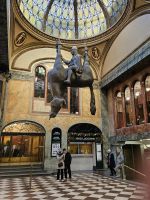 Galeria Lucerna - Statue Pferd von David Czerny