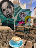 Lagos. Streetart mit Kaffee