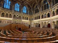 Sitzungssaal im Parlament