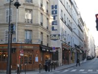 die Straße unseres Hotels St.Paul und das Restaurant Polidor