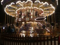 Karussel vor dem Pariser Rathaus