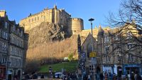 Edinburgh Castle vom Grassmarket aus