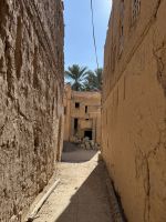 Rundgang im alten Dorf Al Hamra