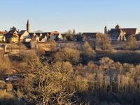Blick über das Taubertal zur Stadt hinüber