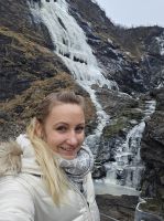 kurzer Stopp am Kjosfossen-Wasserfall