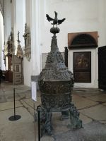  bronzenes Taufbecken