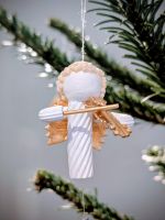 Engel aus verschiedenen Nudelarten.