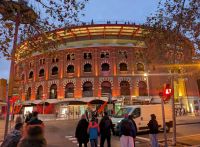 Die ehemalige Stierkampfarena ist direkt gegenüber vom Hotel.