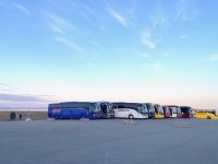 In blau: der nördlichste Reisebus Europas!