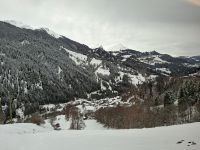 Fahrt mit der Arosa-Bahn von Chur nach Arosa...