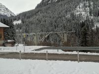 Fahrt mit der Arosa-Bahn von Chur nach Arosa... (Langwieser Viadukt)