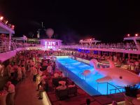 White Night Poolparty