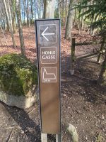 Durch diese hohle Gasse muss er kommen