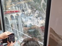 Blick aus dem Zug zum Landwasserviadukt