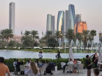 Blick vom Präsidentenpalast zu den Etihad Towers