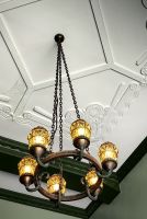 Stilvoller Art Deco Leuchter in Napier