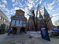 Lübeck - Historisches Kanzleigebäude neben der Marienkirche