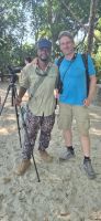 111 Naturguide Roger führt uns mit Nico durch den Park