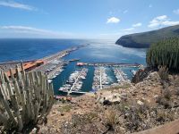 Blick auf den Yacht-/Hafen von San Sebastian de la Gomera/Kanaren