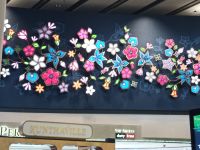und das Blumenmuster der Singapore Airline