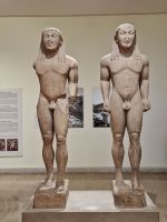 Delphi (Archäologisches Museum - Statuen der Brüder Kleobis und Biton)