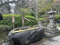 Chōzubachi- Becken zum Reinigen