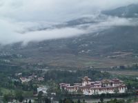 Blick vom Hotel ins Puna-Tal mit Punakha Dzong