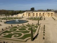 Blick vom Schloss in den Park