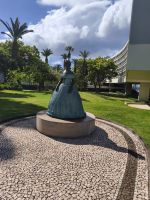 Tag 4 Blick auf Sissi-Statue im Catarina-Park Funchal 