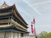 Spaziergang auf der Stadtmauer von Xi'an 