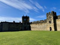7. Tag: Zur Besenflugstunde im Alnwick Castle
