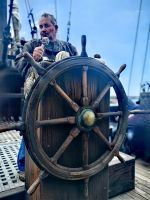 Unser Kapitän auf der Santa Maria fährt mit Diesel