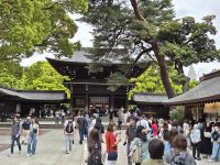 Tokio, Meji Schrein