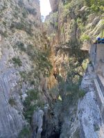 Seit 2015 existiert ein gut gesicherter Wanderweg durch das Tal