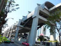 Tag 2 - 2 - Fahrt mit dem Skytrain durch Bangkok (1)