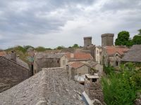 Blick zur Stadtmauer, La Couvertoirade, Frankreich