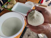 Vom Rohstoff zur fertigen Kugel – live erlebt