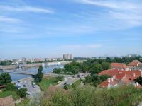 Blick von der Festung Petrovaradin auf Novi Sad und die Donau